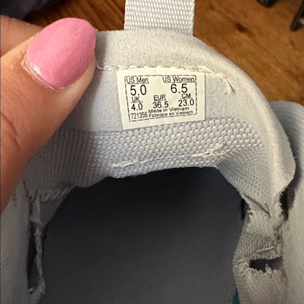 Vans Light Gray Sneakers - Picture 4 of 5
